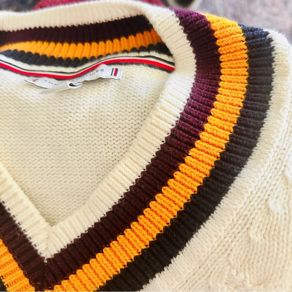 Tommy Hilfiger Cropped V-Neck Cable Knit Sweater I Size Small I Custom Piece - Picture 6 of 6